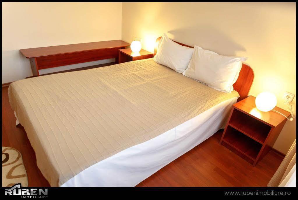 Hotel Mic Bucarest Exterior foto
